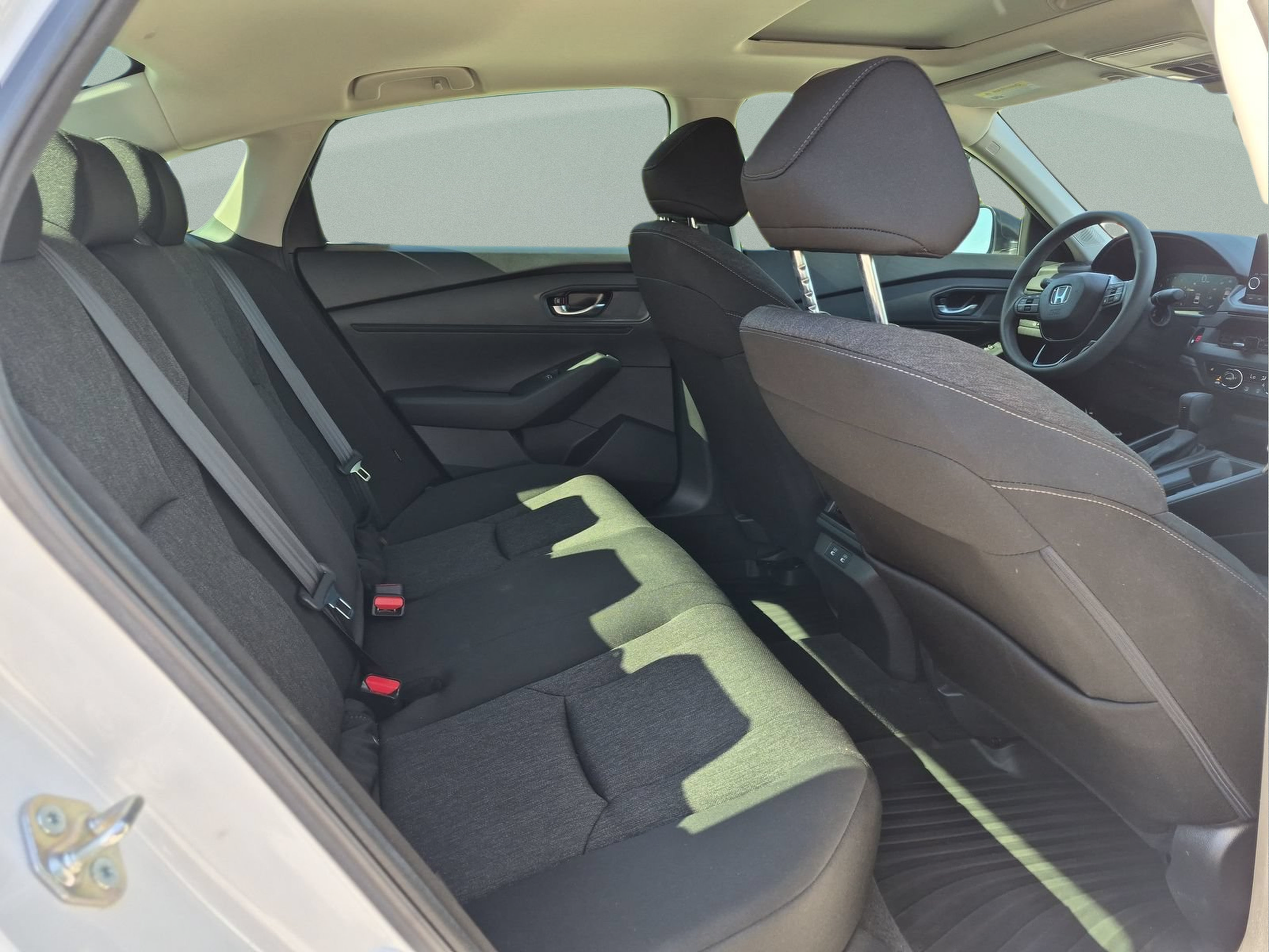 Certified 2025 Honda Accord SE image 18