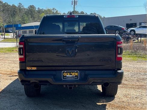 Used 2019 RAM 1500 Laramie AWD/4WD image 10