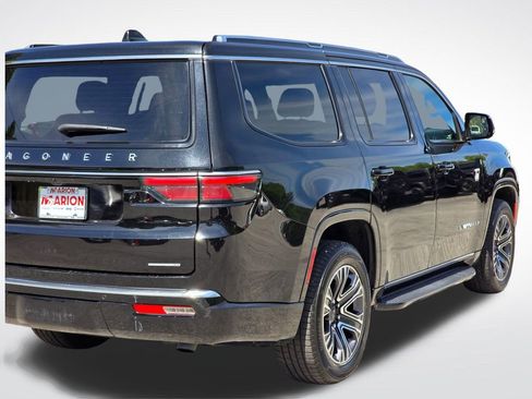 Used 2024 Jeep Wagoneer Series II w/ Flexible Seating Group AWD/4WD image 49