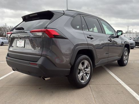 Used 2024 Toyota RAV4 XLE AWD/4WD image 8