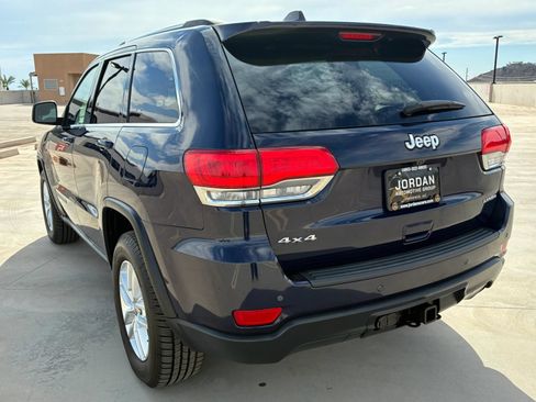 Used 2017 Jeep Grand Cherokee Laredo w/ Quick Order Package 23E AWD/4WD image 8