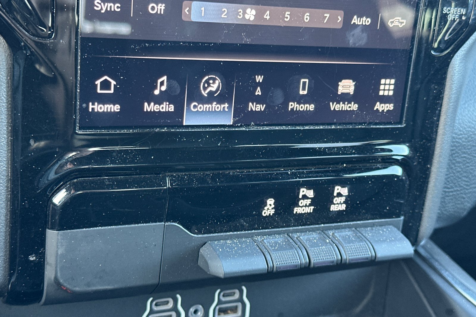 Used 2025 RAM 1500 Big Horn AWD/4WD image 30