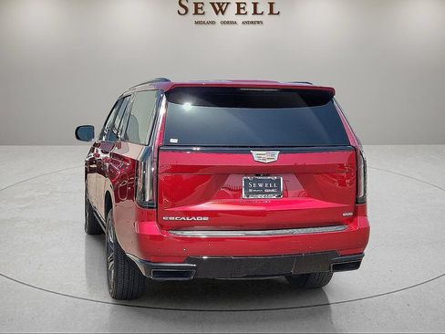 Used 2022 Cadillac Escalade Sport Platinum AWD/4WD image 3