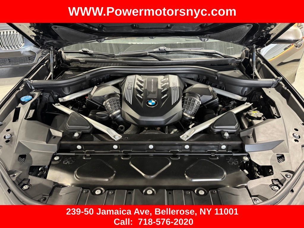 Used 2021 BMW X5 M50i w/ Premium Package AWD/4WD image 19