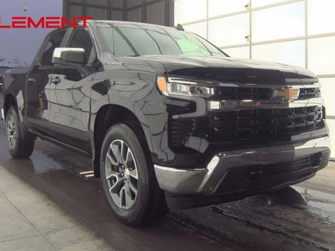 Used 2023 Chevrolet Silverado 1500 LT image 3