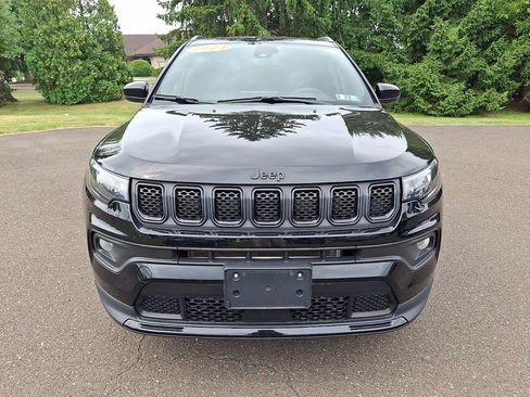 Used 2023 Jeep Compass Latitude AWD/4WD image 5