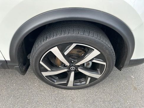 Used 2022 Nissan Rogue Sport SL image 8