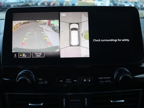 Used 2022 Nissan Armada SL image 30