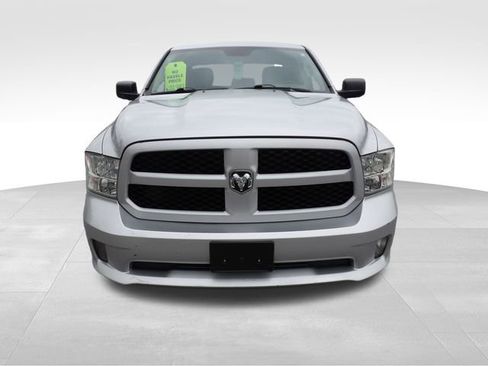 Used 2017 RAM 1500 Express image 2