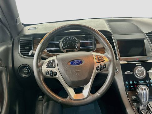 Used 2017 Ford Taurus Limited w/ Driver Assist Package FWD image 17