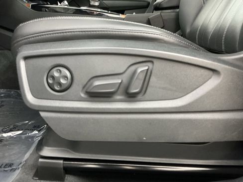 Used 2021 Audi Q5 e Premium w/ Convenience Package AWD/4WD image 14