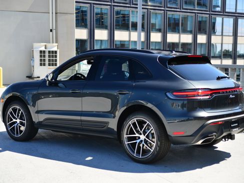 New 2026 Porsche Macan image 3