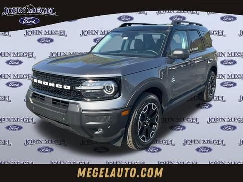New 2026 Ford Bronco Sport Outer Banks w/ Outer Banks Tech Package+ AWD/4WD image 1