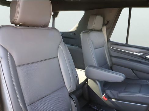 Used 2021 GMC Yukon Denali AWD/4WD image 14