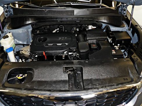 Used 2020 Kia Sorento LX FWD image 22