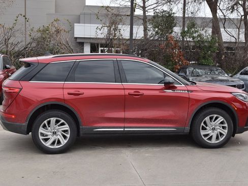 New 2026 Lincoln Corsair Premiere image 5