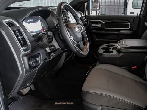 Used 2024 RAM 2500 Big Horn w/ Safety Group image 15