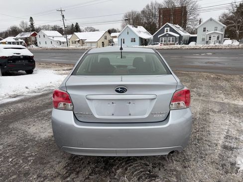 Used 2013 Subaru Impreza 2.0i image 4