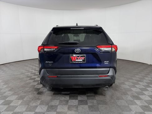 Used 2020 Toyota RAV4 XLE image 16
