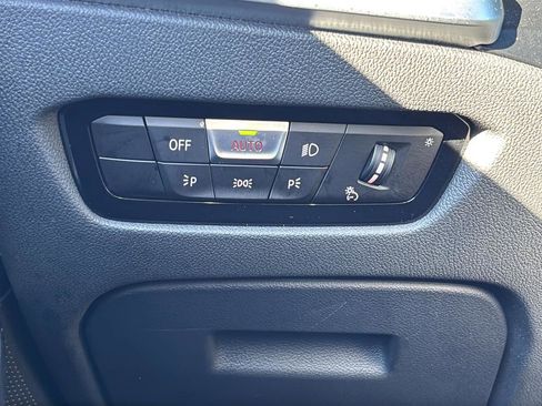 Used 2019 BMW 330i Sedan w/ Convenience Package image 34