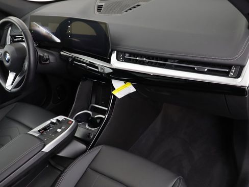 Certified 2025 BMW X1 xDrive28i w/ Convenience Package image 18