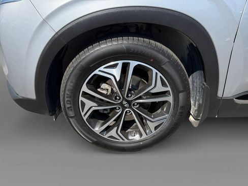 Used 2020 Hyundai Santa Fe SEL FWD image 9