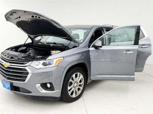 Certified 2020 Chevrolet Traverse Premier image 10