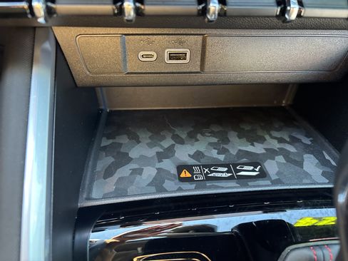 Used 2024 Chevrolet Colorado Z71 w/ Z71 Convenience Package 2 image 31