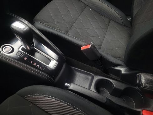 Used 2020 Nissan Kicks SV image 26