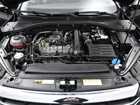 Used 2021 Volkswagen Jetta SE image 36