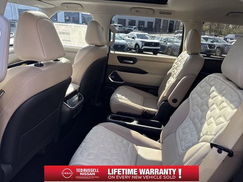 New 2026 Nissan Armada Platinum Reserve AWD/4WD image 16