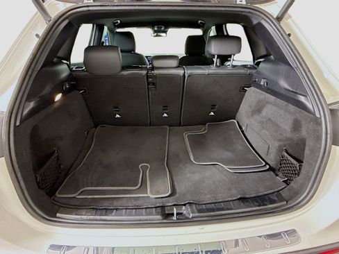 Used 2025 Mercedes-Benz GLA 250 image 35