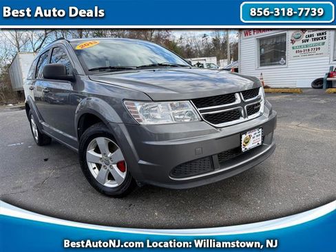 Used 2013 Dodge Journey SE image 1