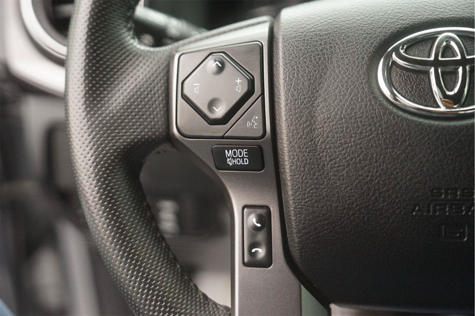 Used 2021 Toyota Tacoma TRD Off-Road AWD/4WD image 22