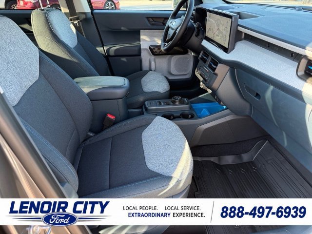 New 2026 Ford Maverick XLT w/ XLT Luxury Package FWD image 13
