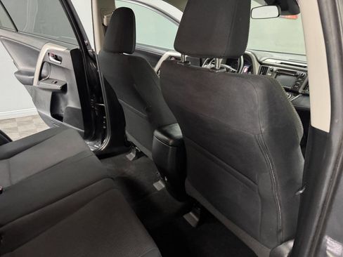 Used 2018 Toyota RAV4 XLE image 49