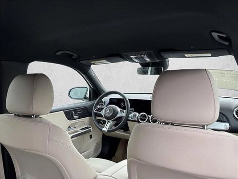 Certified 2025 Mercedes-Benz GLB 250 image 22