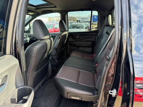 Certified 2023 Honda Ridgeline Black Edition image 6