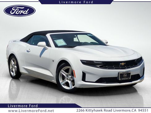 Used 2022 Chevrolet Camaro LT image 1