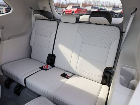 New 2026 GMC Acadia Denali w/ Super Cruise Package AWD/4WD image 12