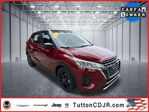 Used 2023 Nissan Kicks SV FWD image 1
