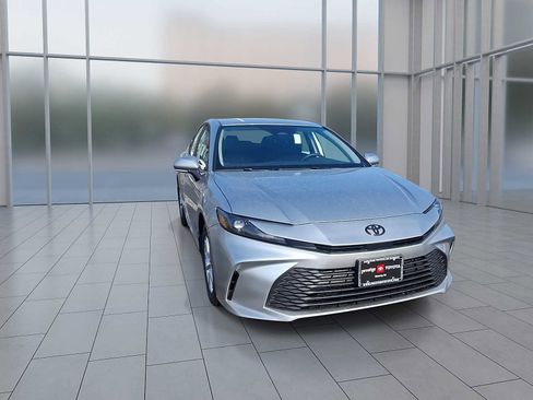 New 2026 Toyota Camry LE image 5