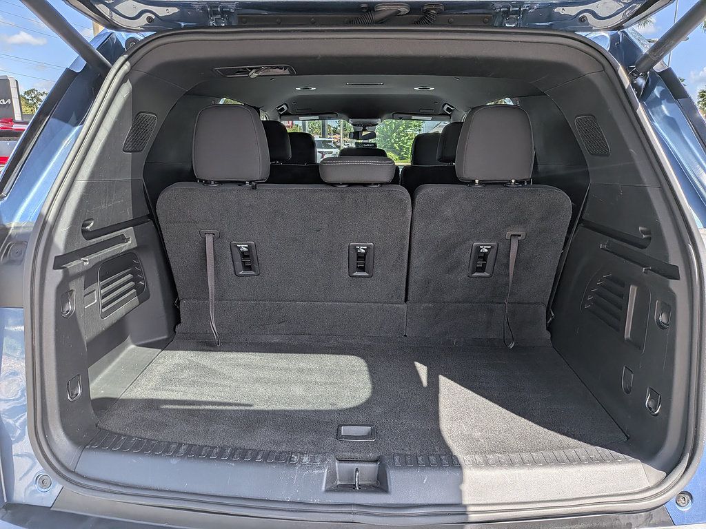 Certified 2024 Chevrolet Traverse LS w/ LPO, Floor Liner Package FWD image 12