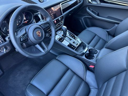 New 2026 Porsche Macan Turbo AWD/4WD image 4