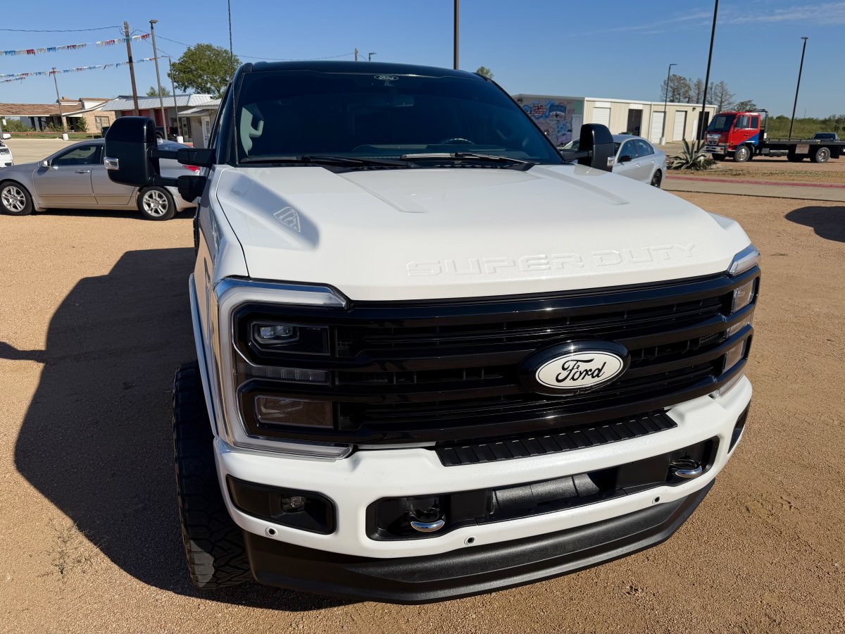 Used 2024 Ford F250 Limited AWD/4WD image 3