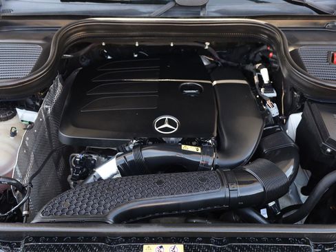 Used 2020 Mercedes-Benz GLE 350 w/ Premium Package image 10