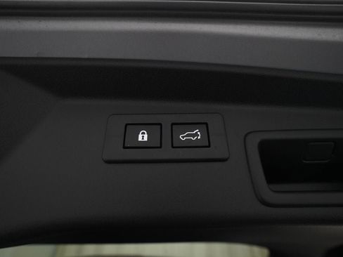 Certified 2026 Subaru Outback Limited AWD/4WD image 15