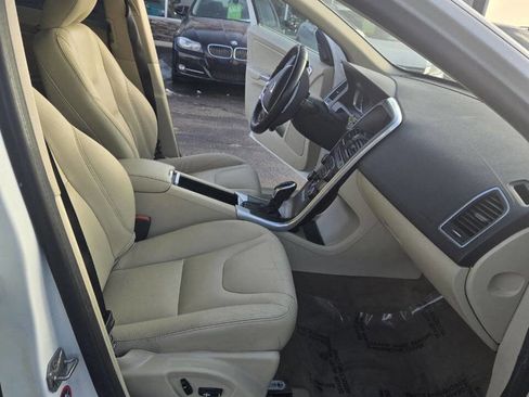 Used 2015 Volvo XC60 T6 image 35