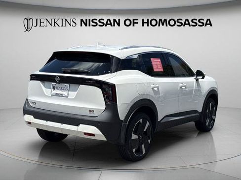Certified 2025 Nissan Kicks SR FWD image 6