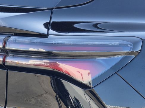 New 2026 Chevrolet Equinox EV LT w/ LPO, Blackout Package image 12